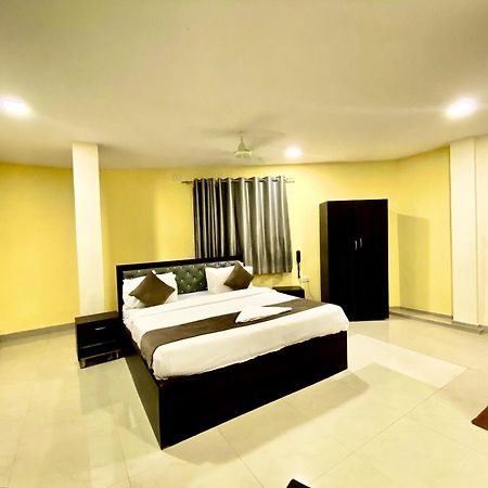 Hotel Sky Park Shamshabad Exterior foto