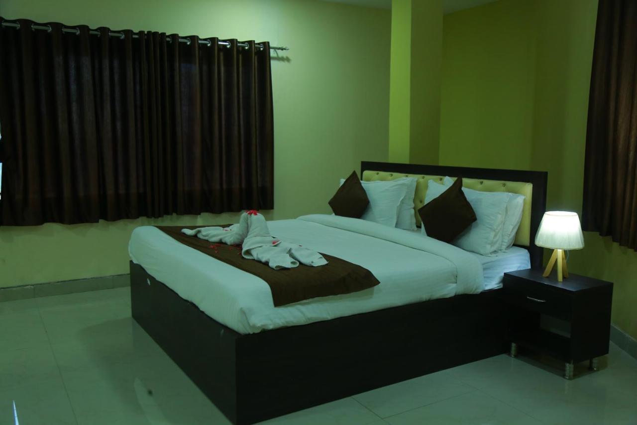 Hotel Sky Park Shamshabad Exterior foto