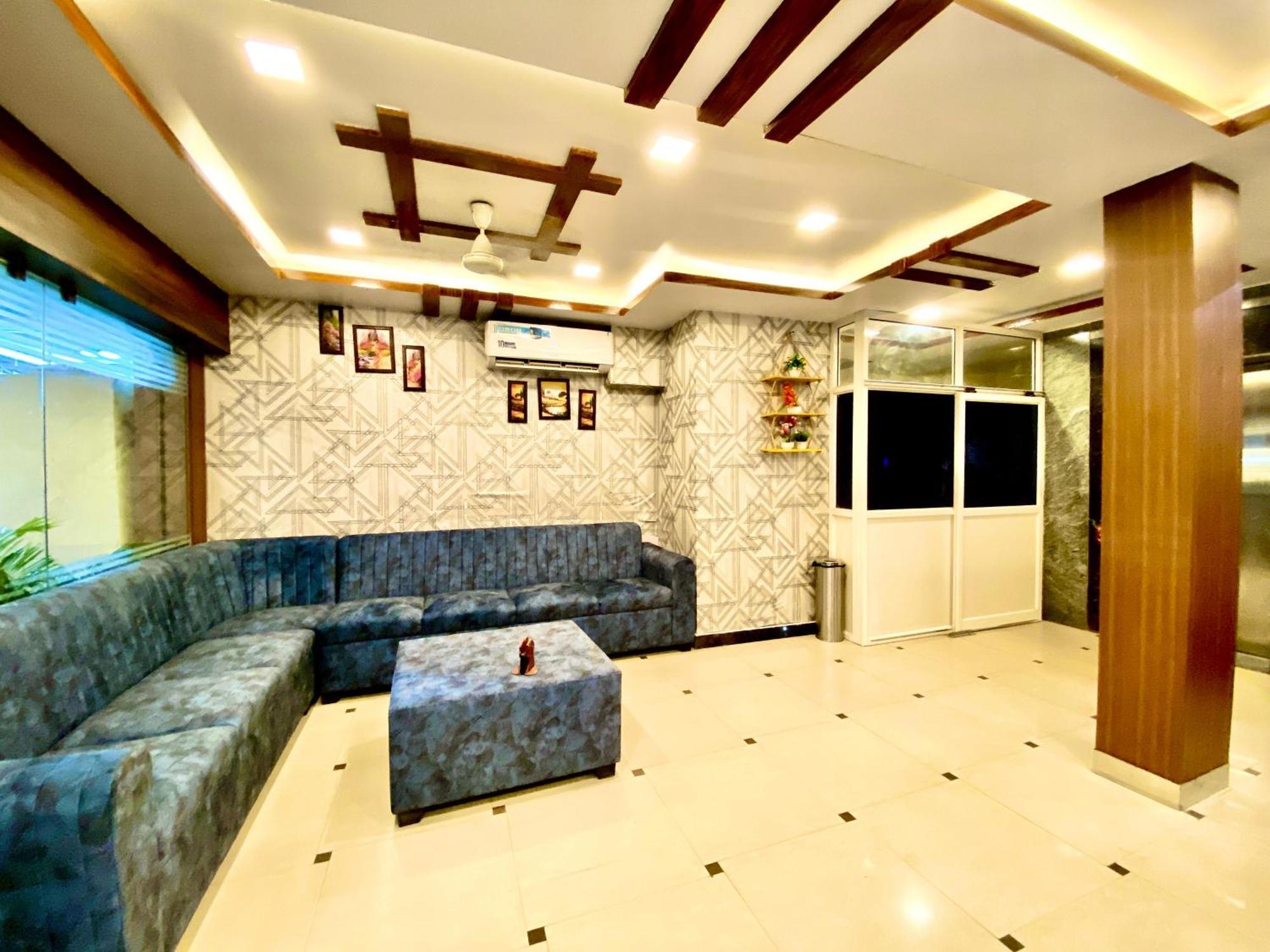Hotel Sky Park Shamshabad Exterior foto