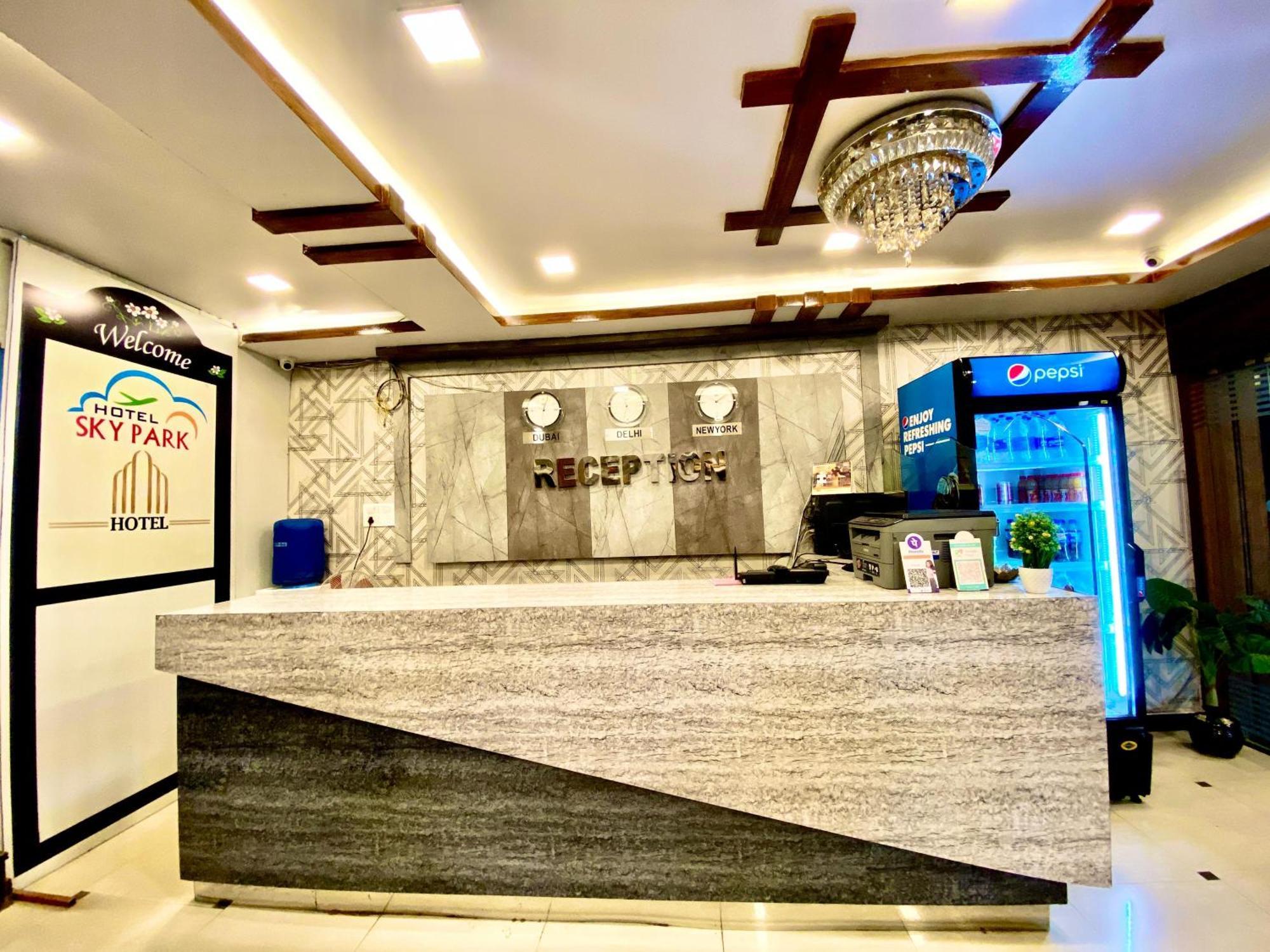 Hotel Sky Park Shamshabad Exterior foto